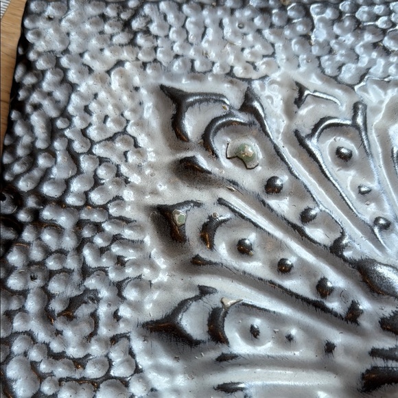 Vintage Decorative Tin Tile - Picture 4 of 6